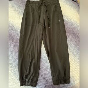 Women’s Apana Lightweight Capri Pants